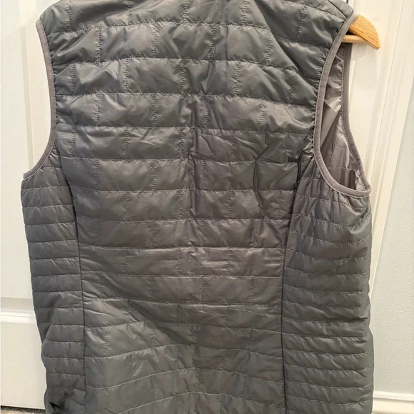 Patagonia Gray Quilted Outerwear - Picture 2 of 4